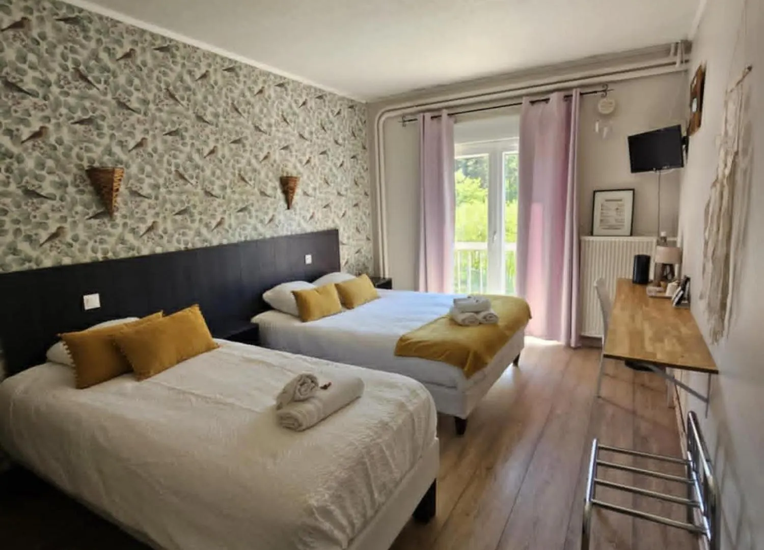 למאסטר Logis Hotel Restaurant L'Escapade