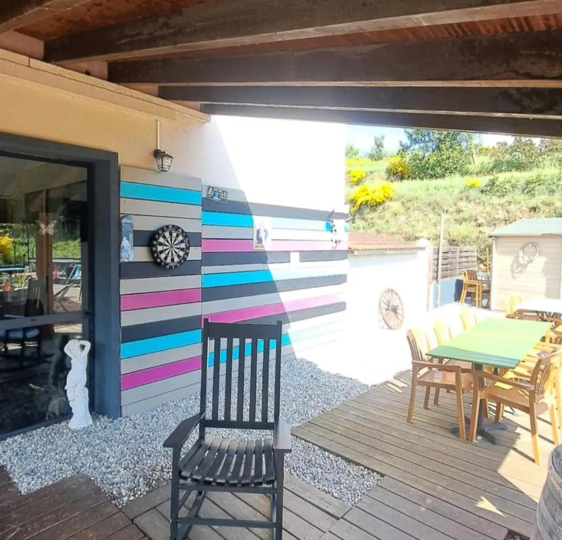 למאסטר Logis Hotel Restaurant L'Escapade